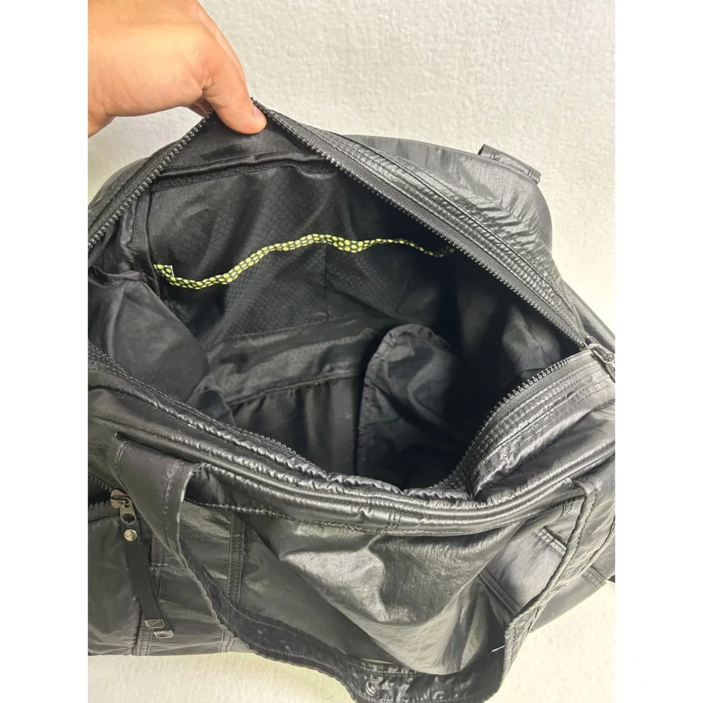 Gorpcore Nike Unisex Large Black Nylon Duffel Bag Gym Travel Weekend Carryall